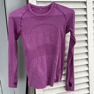 Lululemon long sleeve swiftly tech shirt, size 4 color purple